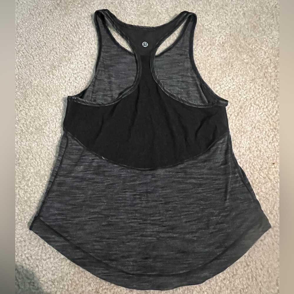 Lululemon tank, size 2